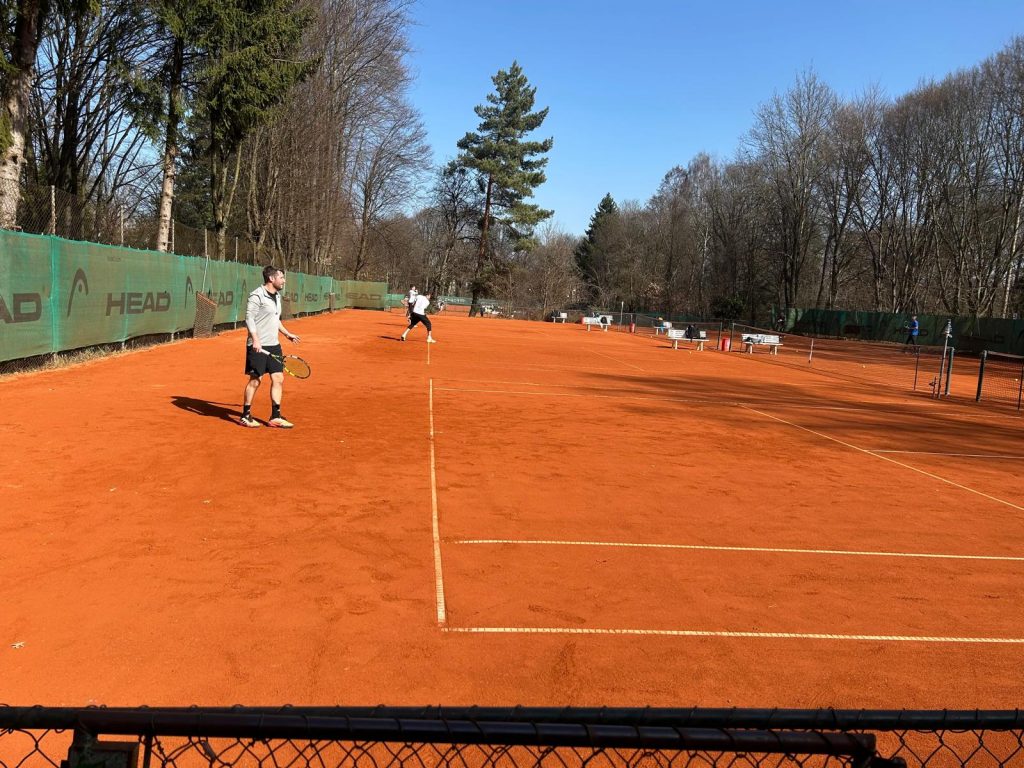 Ab Mittag alles voll